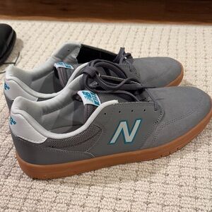 New Balance 425 Men’s Sneakers